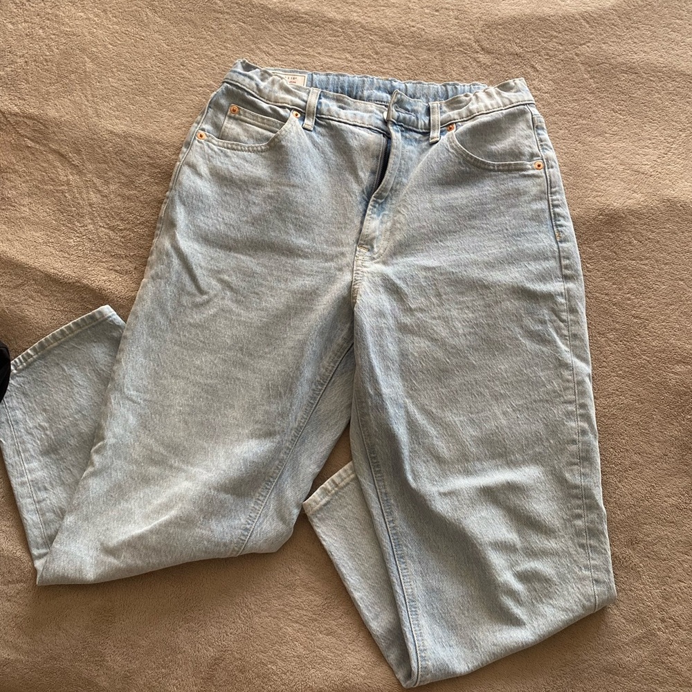 Gap High Rise Mom Jean Size 10 Petite